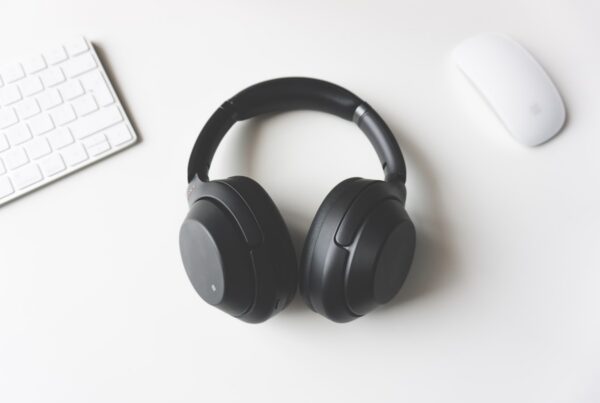 True wireless earbuds — ANC dokanałowe