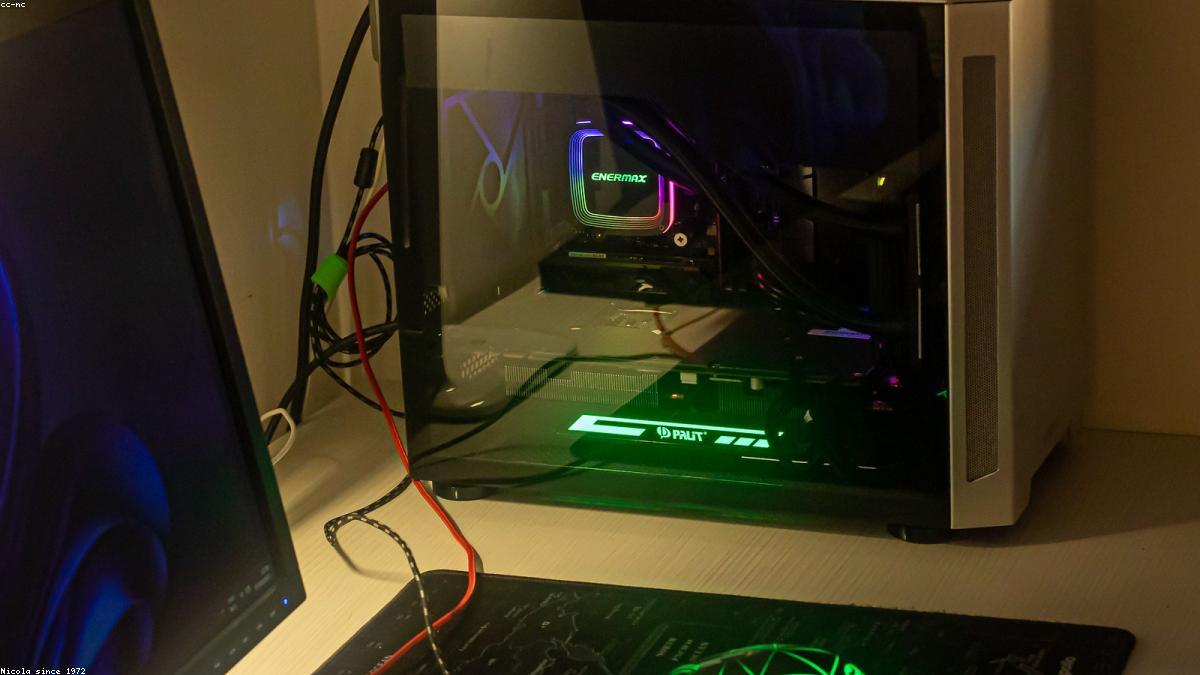 Jak wybrać obudowę PC — airflow, rozmiar i estetyka 2026