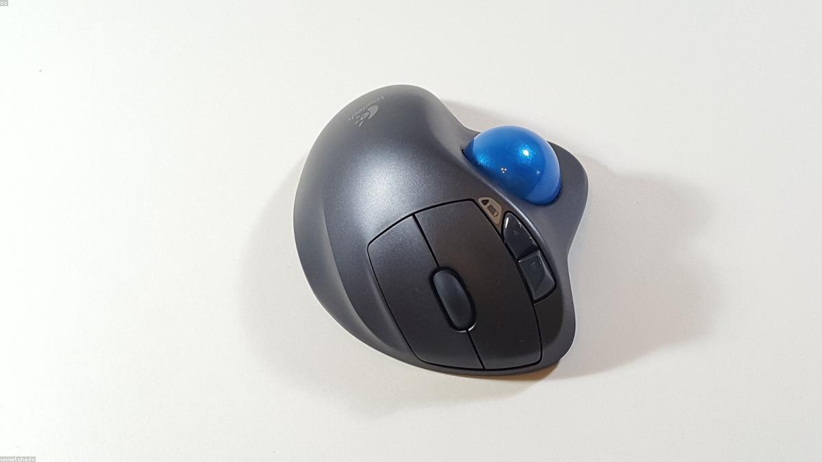 Mysz ergonomiczna — dla kogo i którą wybrać w 2026?